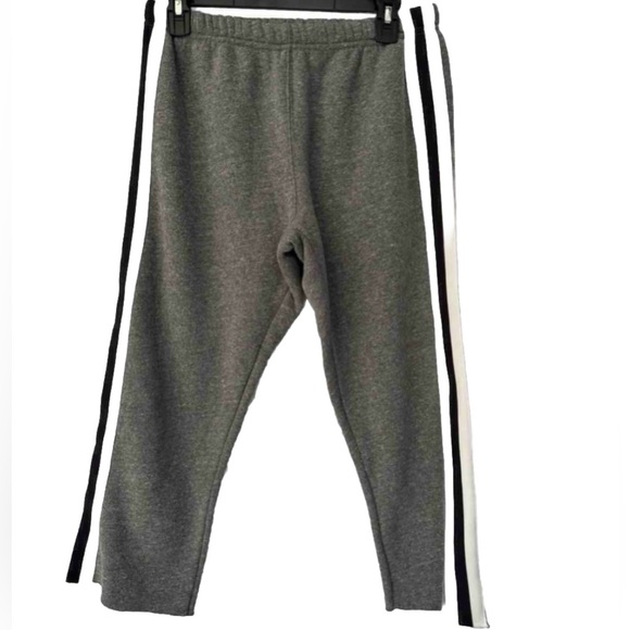 Spiritual Gangster Women’s Grey Cropped Striped Leggings Size Small - Picture 1 of 9